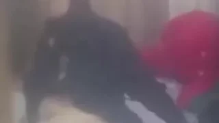 فضيحة وتصوير مخفي لمدام مصرية محجبة تتناك من شاب صغير