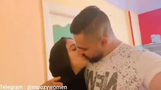 بوس واحضان رومانسية وتقفيش ولعب في الكس