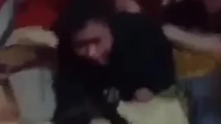 شباب يمنية مسكين شرموطة كبيرة ونزلين نيك وضرب فيها