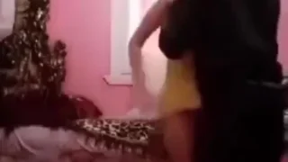 محارم في بيت عائلة شاب صغيرة ينيك مرات خاله