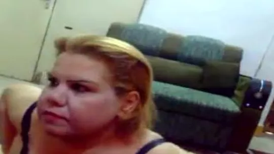 قحبة عراقية مربربة تمارس الجنس مع صديقها الدكتور