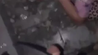 سورية في بيت مهجور تعري طيزها وتتناك في طيزها علي الواقف