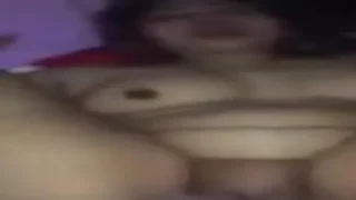 البنت مش راضية تتناك الواد ينيكها بالعافية