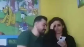 مصرية جميلة سمروية تهزر مع حبيبها في غرفة النوم ويعملو سكس جامد