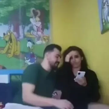 مصرية جميلة سمروية تهزر مع حبيبها في غرفة النوم ويعملو سكس جامد