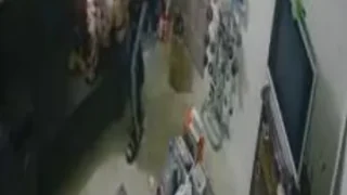 فضيحة موظف ملتحي ينيك زميلته المحجبة داخل المكتب