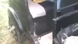 بنت مصرية صغيرة تتناك من الشباب داخل توكتوك