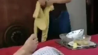 يقول صديقته تعالي مص وهي تمص كتير جدا