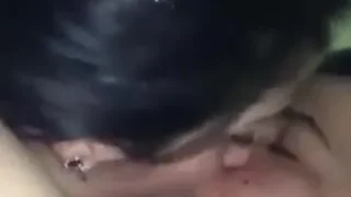 الهايجة تبوس حبيبها في بقه وتمص زبه الكبيرة