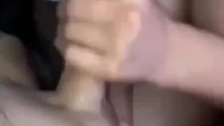 مصرية سكسية تمص زبر حبيبها الكبير لحد ميقذف اللبن