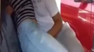 يسخنوا علي بعضهم في التوكتوك