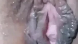 يلحس كس شرموطة مصرية كسها كبير ومثير واكيد طعمه جاحد