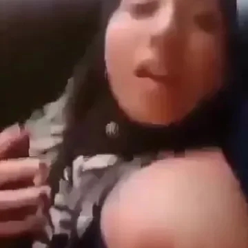 بنت محجبة من مصر حلوة سكسية تتناك داخل سيارة ملاكي