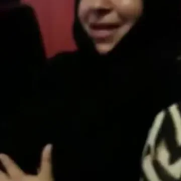 عراقية تتناك خلفي في طيزها الكبيرة