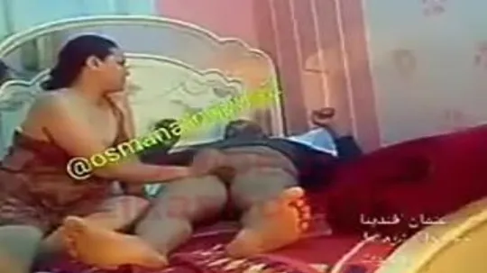 احلي زوجين وسكس ونيك رومانسي في غرفة النوم