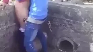 بنت عذراء فلاحة محجبة تتناك في الغيط من شاب جارها