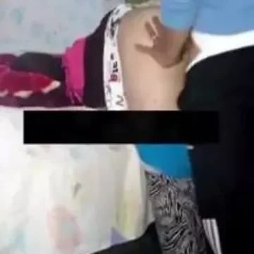 شاب مصري صايع مأجر شرموطة لمدة ساعة ويعمل معها احلي سكس