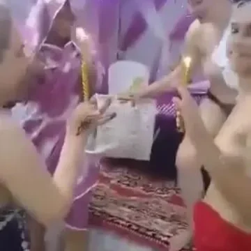 نسوان عاريه تحتفل بفتح كس عروسه جديده