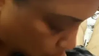 منيوكة عايزة تتجوز تمص زبر شاب صغير