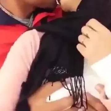 بوس وتقفيش بزاز داخل مدرسة في الجزائر