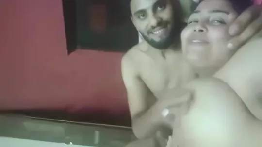 شاب ملتحي مع لبوة ومتناك مصرية