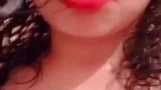 مغربية كتكوتة جسم ابيض عارية تعمل حركات جنسية