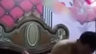 عرسان مصريين في شهر العسل وسكس رومانسي