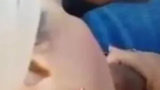 قحبة جزائرية محجبة تمص قضيب سائق التاكسي