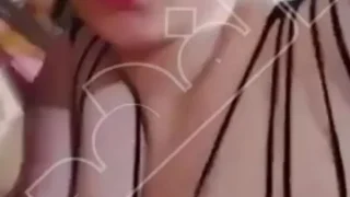 فتاة مصرية حلوة عارية تعمل حركات جنسية وكلام نار