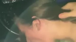 مغربية تمص وترضع زبر صحبها في السيارة