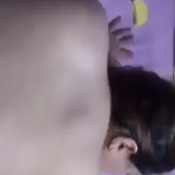 مصرية بيضاء لبن تتناك في طيزها الكبيرة الطرية