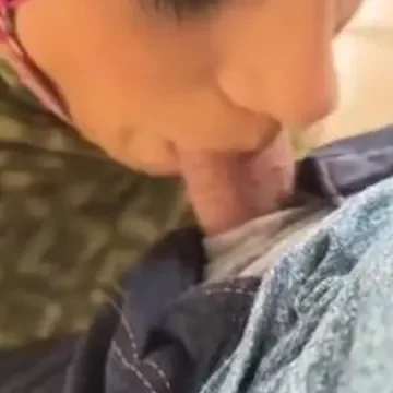 سورية فلاحة محجبة تمص الزبر بحتراف